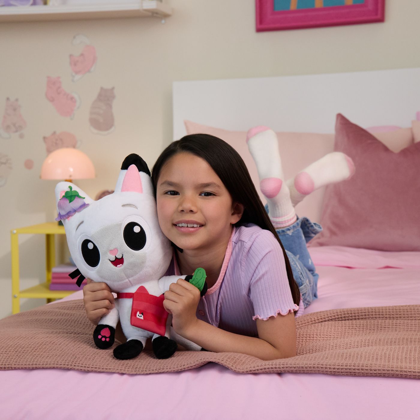 GABBYS DOLLHOUSE FILMUL PISICA INTERACTIVA PANDY PAWS DE PLUS [2]