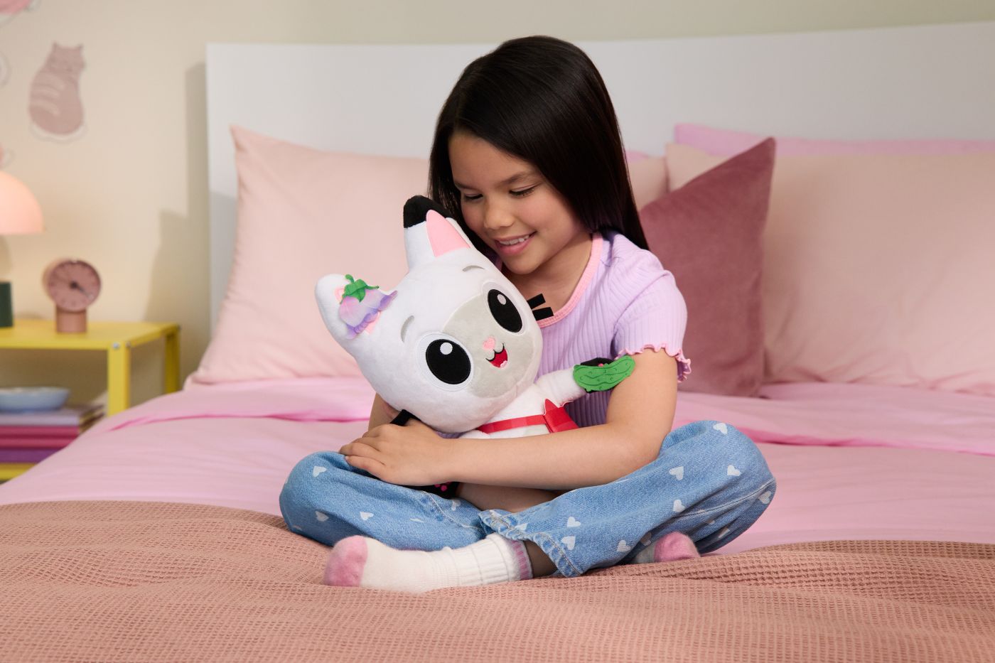 GABBYS DOLLHOUSE FILMUL PISICA INTERACTIVA PANDY PAWS DE PLUS [3]